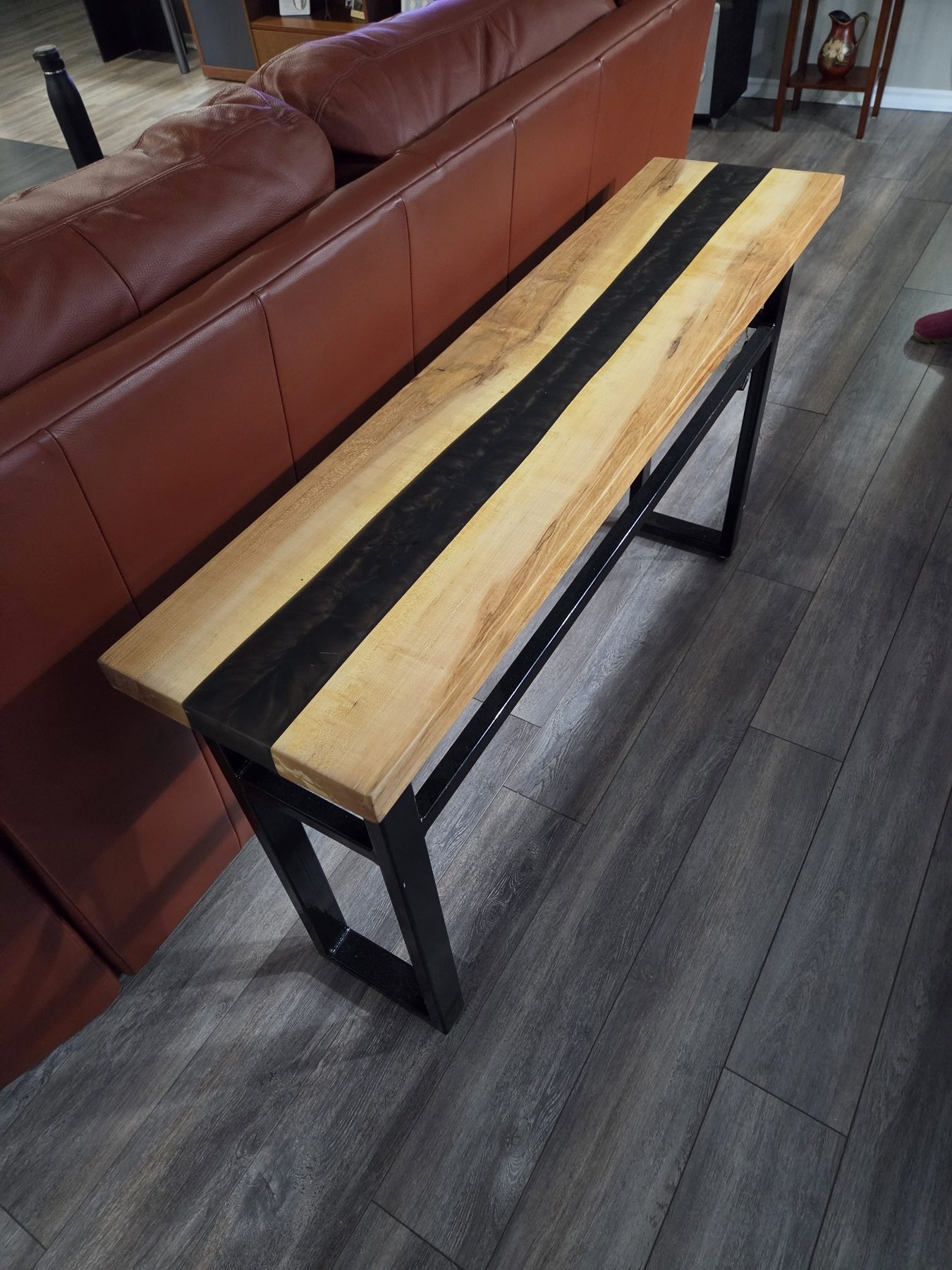Tables — photo 3 of 3